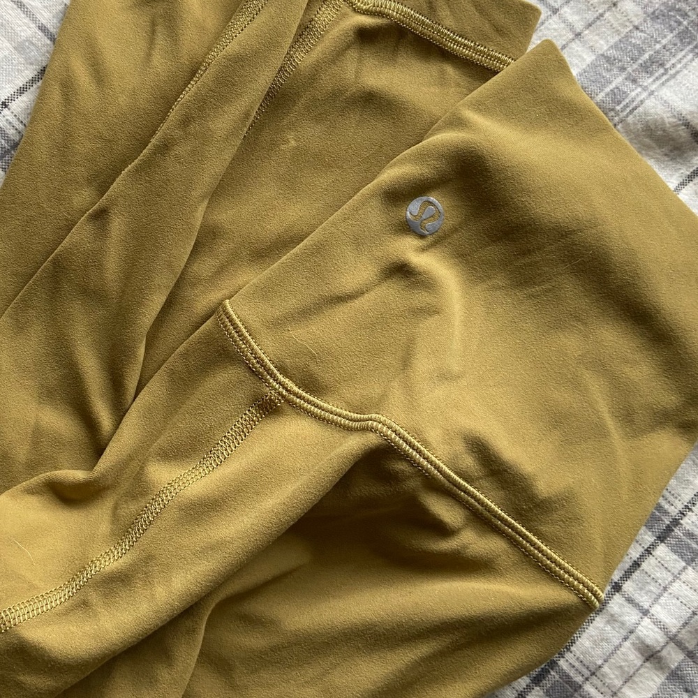 Lululemon align leggings!